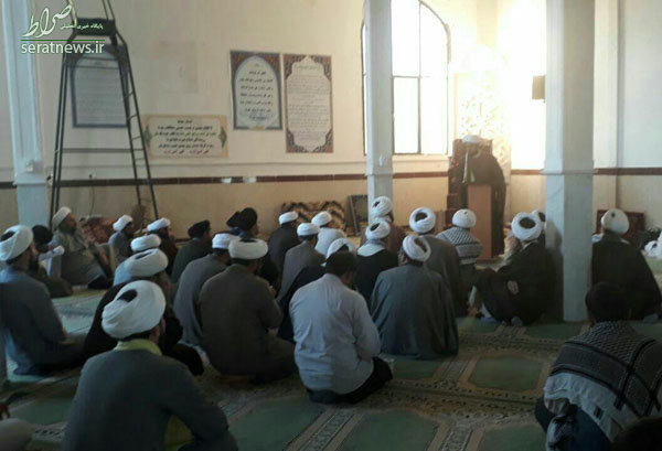 حضور۱۲۰۰ نفر از روحانیون و طلاب بسیجی در نقاط زلزله زده کرمانشاه حضور۱۲۰۰ نفر از روحانیون و طلاب بسیجی در نقاط زلزله زده کرمانشاه