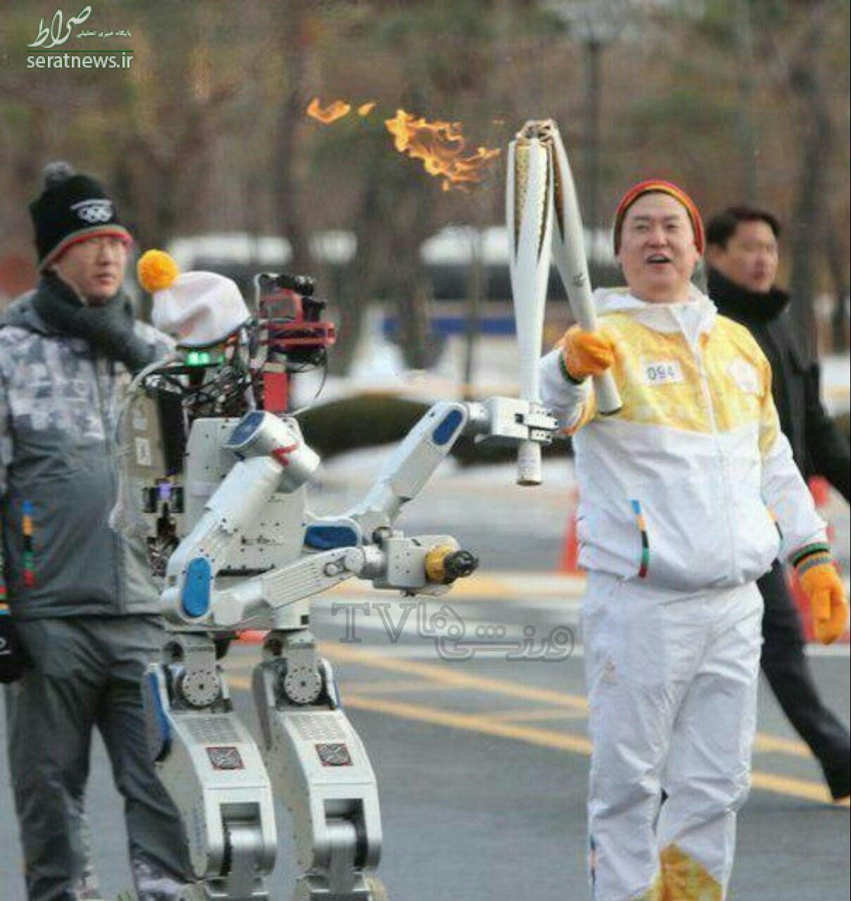 عکس/ ربات حامل مشعل المپیک در کره جنوبی