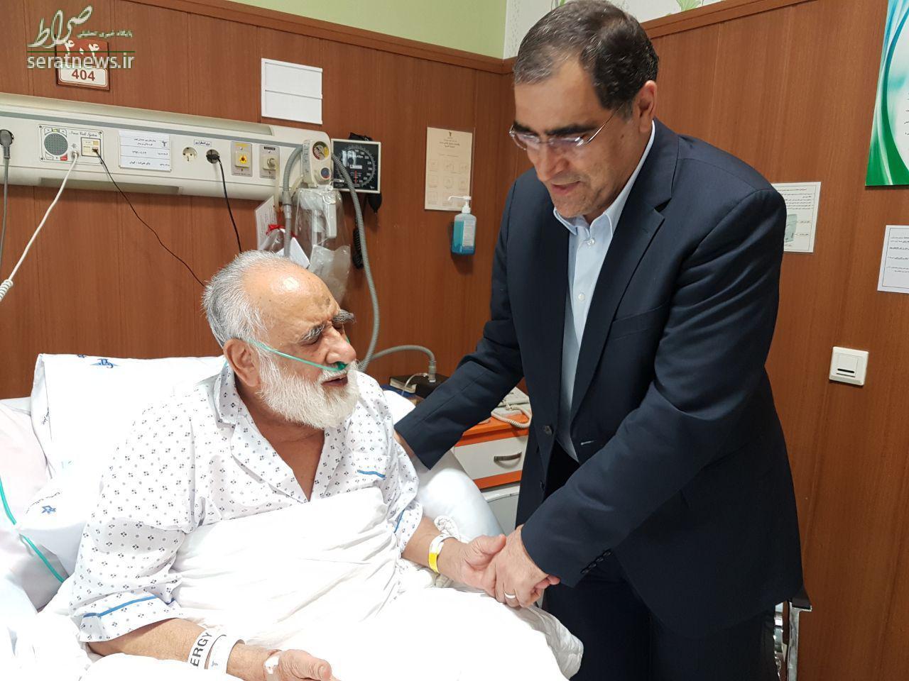 عکس/ عیادت وزیر بهداشت از حجت الاسلام طباطبایی عکس/ عیادت وزیر بهداشت از حجت الاسلام طباطبایی