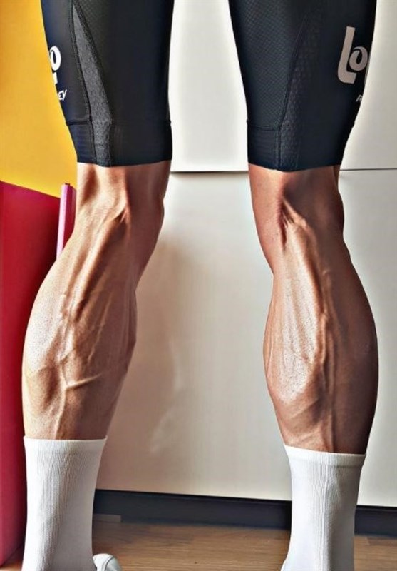 عضلات حیرت‌انگیز دوچرخه‌سوار لهستانی + عکس