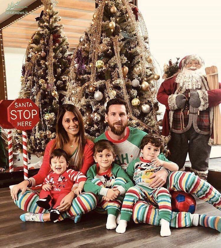 عکس/ تیپ جالب مسی به همراه خانواده در شب کریسمس