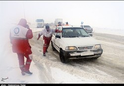 برف و کولاک در ۴۹ محور کوهستانی ۱۵ استان