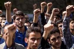 تجمع دانشجویان مشهدی در مخالفت با لایحه FATF