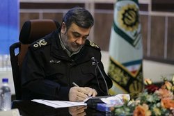 پیام تسلیت فرمانده نیروی انتظامی به سردار سلیمانی