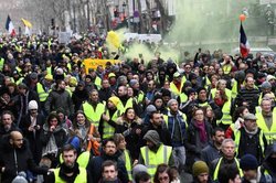 یازدهمین هفته اعتراضات جلیقه زردها در فرانسه +تصاویر