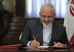 ظریف نامه ۶۶ دانشمند کشور درباره تحریمهای آمریکا را منتشر کرد