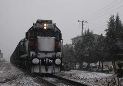 توقف قطار تهران –ساری به دلیل رانش زمین