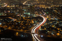 هر روز 20 میلیون ساعت تهرانی‌ها پشت ترافیک تلف می شود