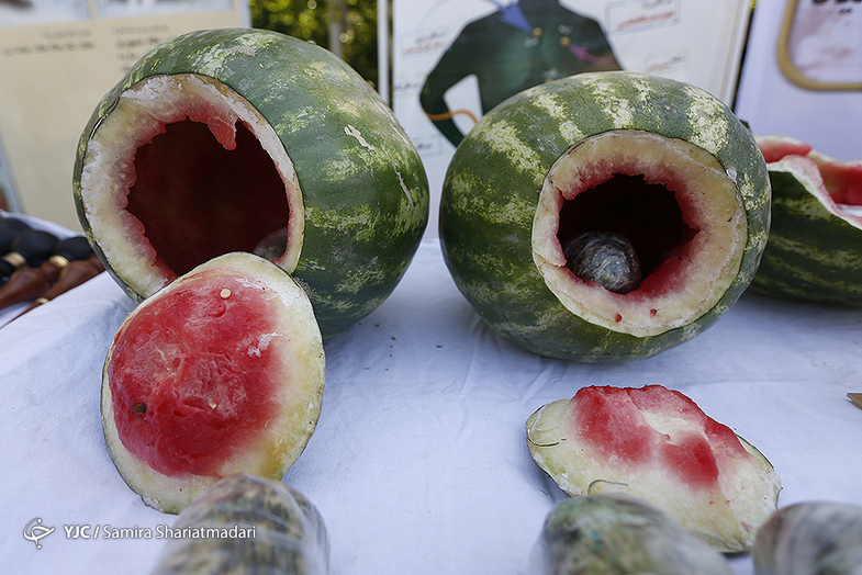 عکس / جاسازی تریاک در هندوانه