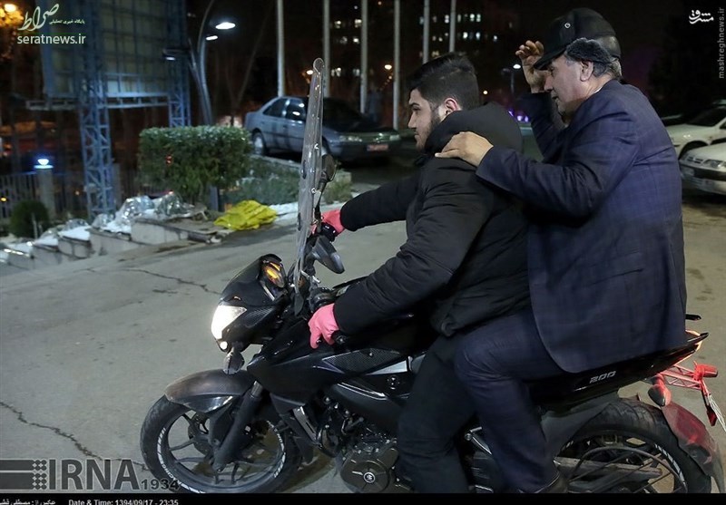 مسئولانی که موتور سوار میشوند، اما بدون کلاه!+تصاویر مسئولانی که موتور سوار میشوند، اما بدون کلاه!+تصاویر