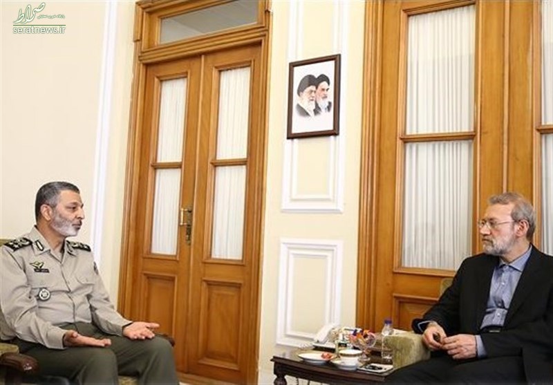 فرمانده ارتش با لاریجانی دیدار کرد + عکس