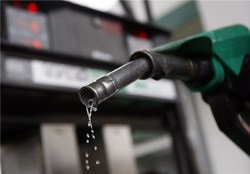 چرا کشورِ خودکفا بنزین وارد می‎کند؟