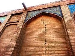 واکنش عجیب میراث فرهنگی اصفهان به ترک‌های پل خواجو