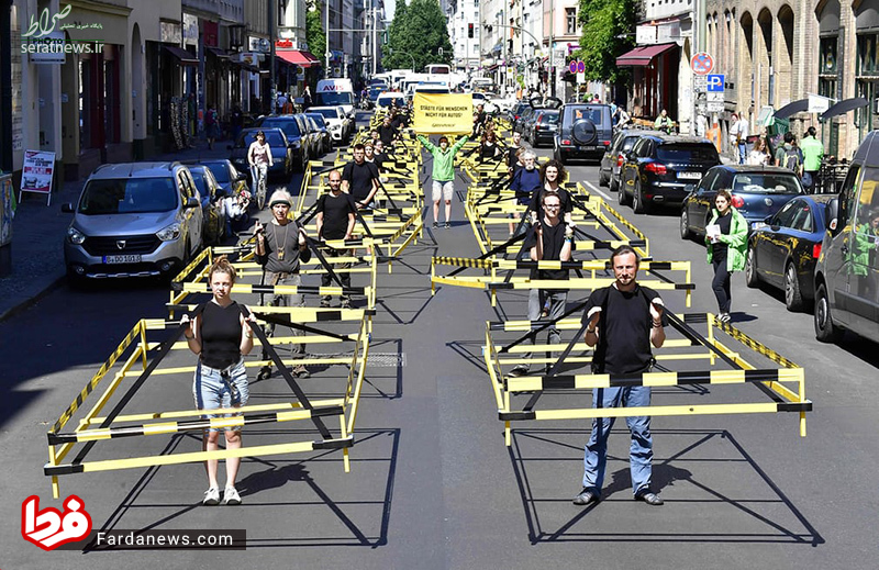 عکس/ اعتراض عجیب آلمانی‌ها به خودروهای تک سرنشین‌