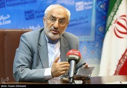 زاهدی: اقدامات احمدی‌نژاد به‌صلاحش نیست