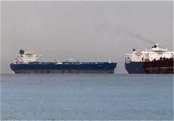 گزارش بلومبرگ از عملی شدن تحریم نفت ایران