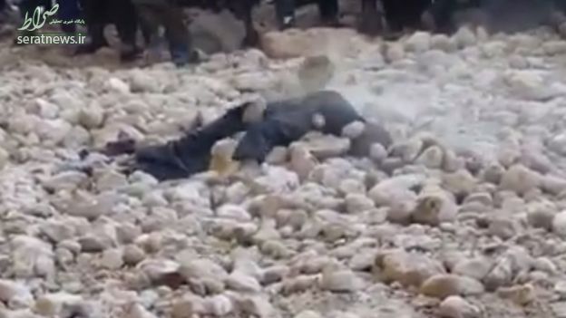 داعش یک مرد را در شمال افغانستان سنگسار کرد +تصاویر