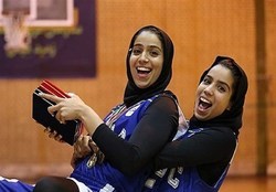 دوقلوهای بسکتبال:حجابمان برای خارجی‌ها جالب بود