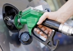 پیشنهاد دولت برای دو نرخی‌شدن قیمت بنزین