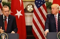 کاهش شدید ارزش لیر ترکیه با آغاز تحریم‌های آمریکا