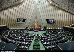 دفاع لاریجانی از روال قانونی استیضاح وزیر کار