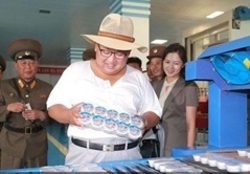 عکس/ واکنش حمید فرخنژاد به دیدار ترامپ و رهبر کره شمالی