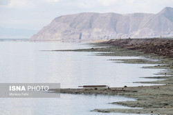 رهاسازی آب سد به دریاچه ارومیه در پاییز