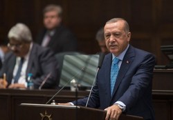 اردوغان: ایران با تحریم از هم نمی‌پاشد