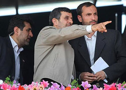 رابطه بقایی و احمدی‌نژاد شکرآب شد؟!