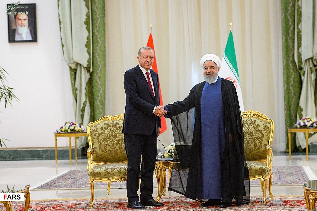 تصاویر/ دیدار روحانی و اردوغان پیش از نشست سه‎جانبه