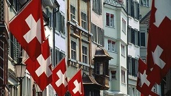 سوئیسی ها چقدر حقوق می گیرند؟