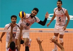 تیم ملی والیبال ایران در صدر جدول