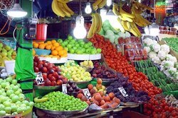 دلال ها، عامل افزایشِ قیمت میوه و تره‌بار