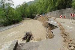 خطر سیلاب در برخی استان‌ها