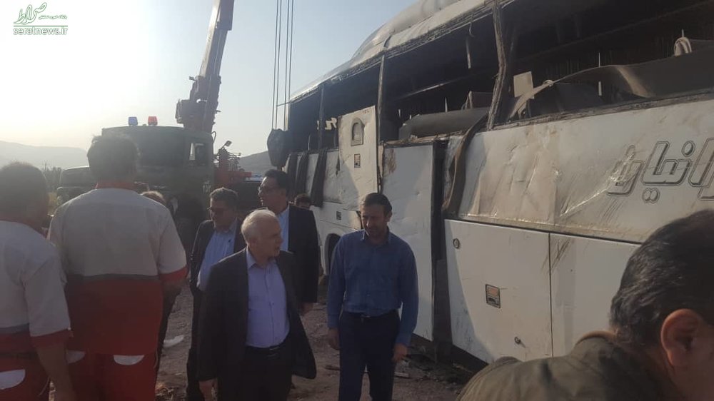 عکس/  واژگونی مرگبار اتوبوس در اصفهان