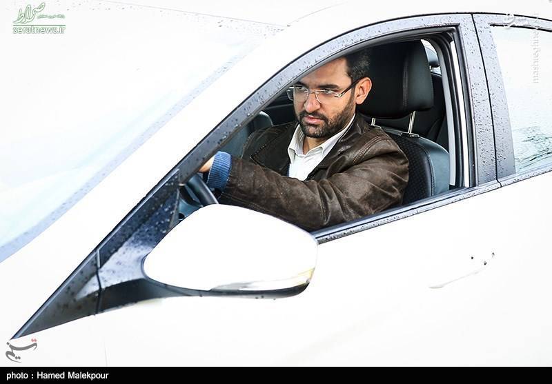 تصاویر/ رانندگی جهرمی با خودروی شخصی‌اش!