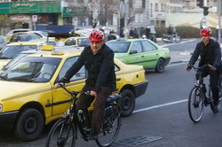 دوچرخه‌سواری شهردارتهران در سومین سه‌شنبه کاری خود