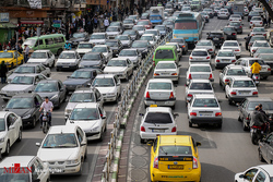 ترافیک آزادراه ساوه-تهران نیمه سنگین است