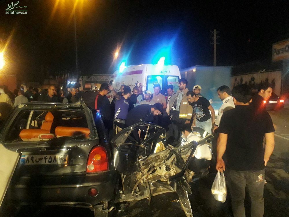 تصادف مرگبار امویام با ۴٠۵ در جاده خاوران +تصاویر تصادف مرگبار امویام با ۴٠۵ در جاده خاوران +تصاویر