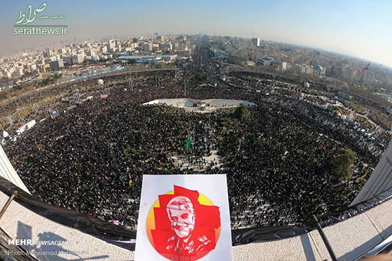 تصاویر/ حماسه بی‌نظیر مردم تهران از نمای برج آزادی