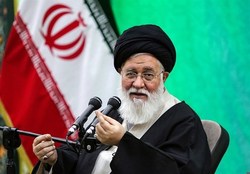 هشدار آیت‌الله علم‌الهدی به فتنه‌سازی دشمن علیه ایران
