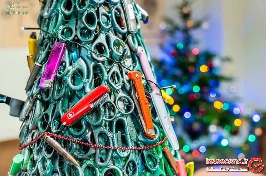 عجیب ترین درخت کریسمس دنیا در فرودگاه لیتوانی! +تصاویر