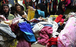 لباس‌های تاناکورا بر تن بازار شب عید