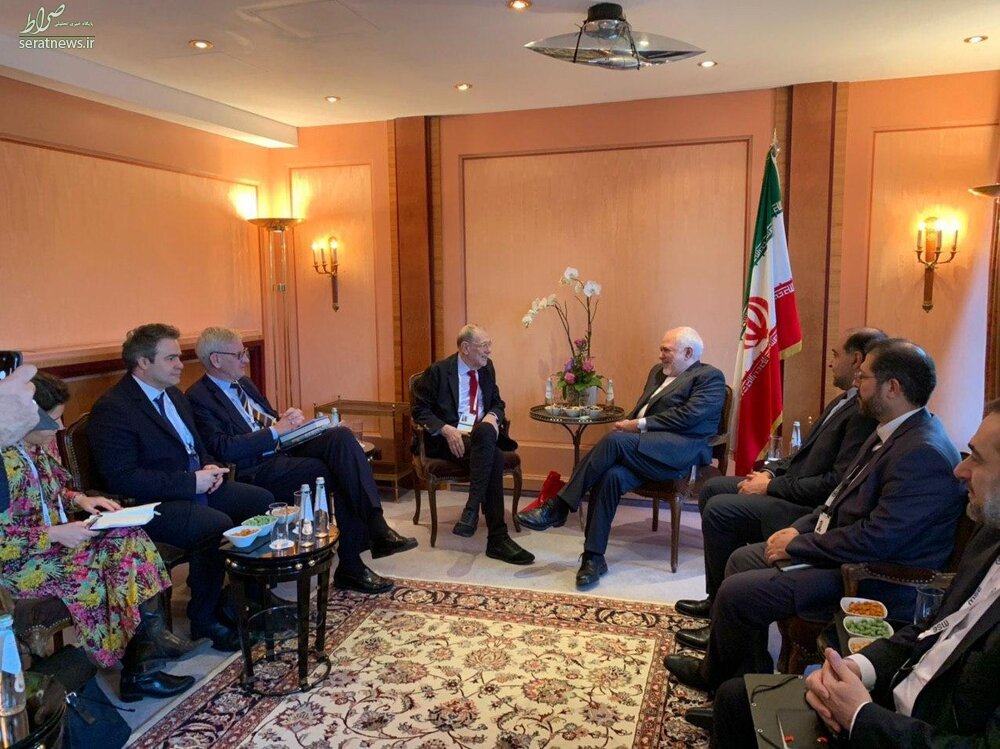 دیدار ظریف با اعضای شورای روابط خارجی اتحادیه اروپا +عکس
