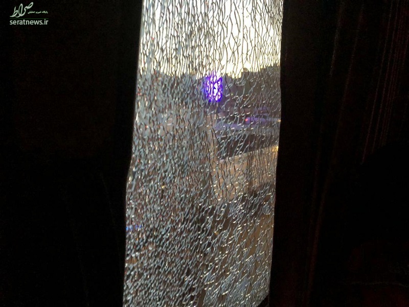 عکس/ به اتوبوس سرخپوشان حمله شد