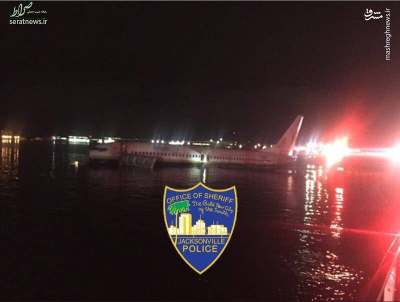 تصاویر/ سقوط هواپیما بوئینگ به داخل رودخانه!