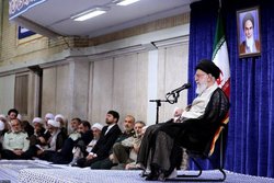جنگی رخ نخواهد داد/ مذاکره سمّ است؛ گزینه قطعی ملت ایران مقاومت است