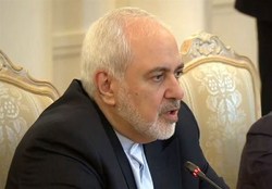 ظریف خطاب به ترامپ: ایرانی‌ها سرافراز ایستاده‌اند