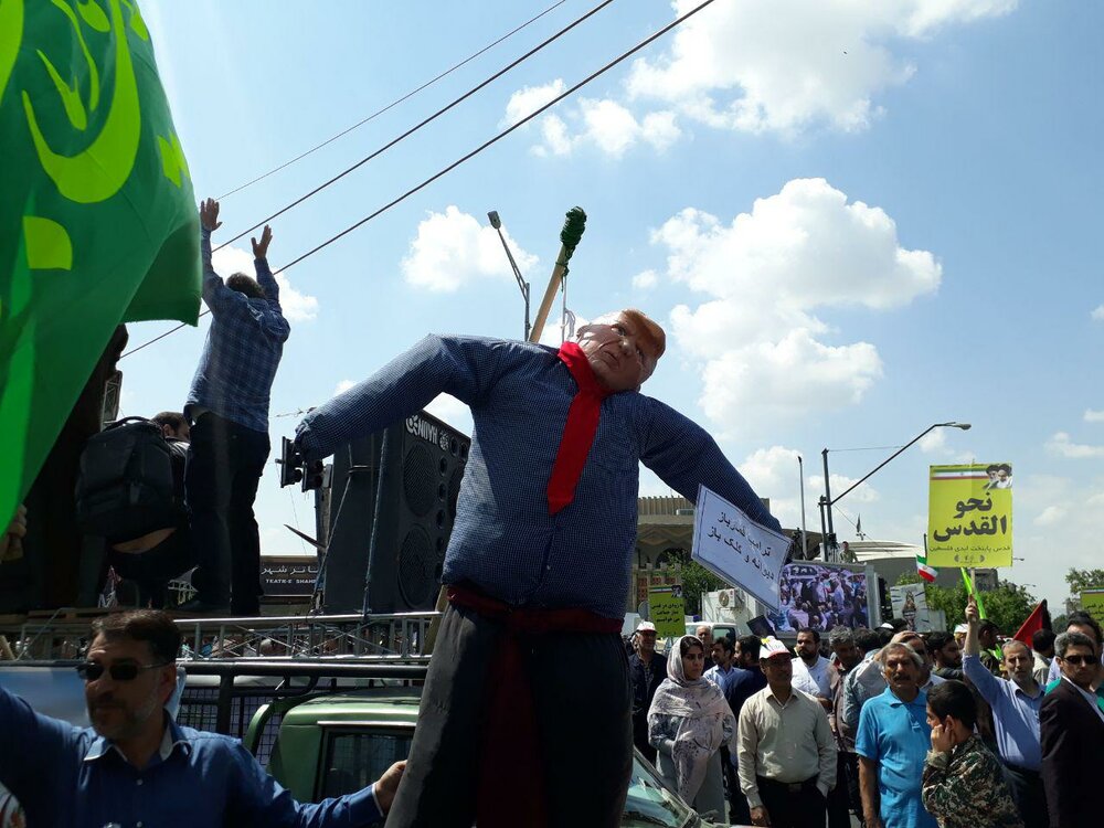 ترامپ به آتش کشیده شد+ تصاویر