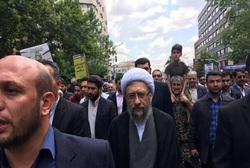حضور رئیس مجمع تشخیص مصلحت نظام در راهپیمایی روز قدس